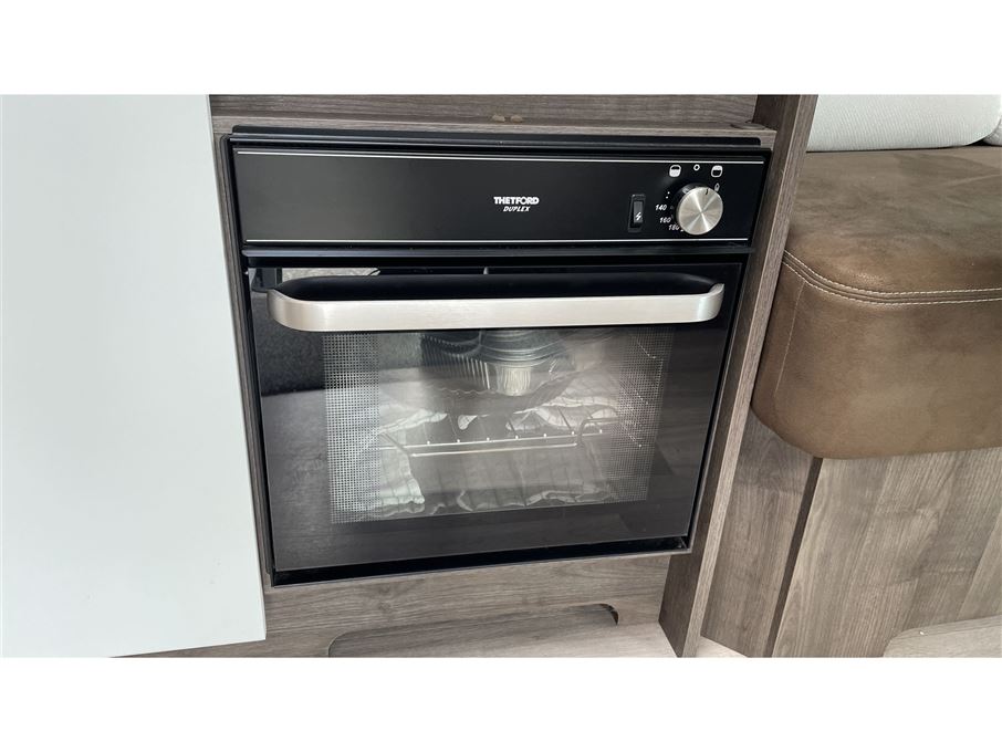 Benimar Amphitryon 957 Northautokapp